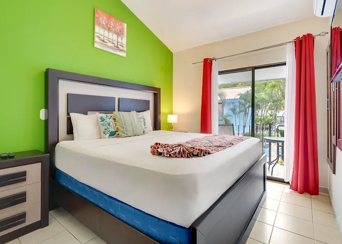 Playas Del Coco: Pool & Private Terrace *